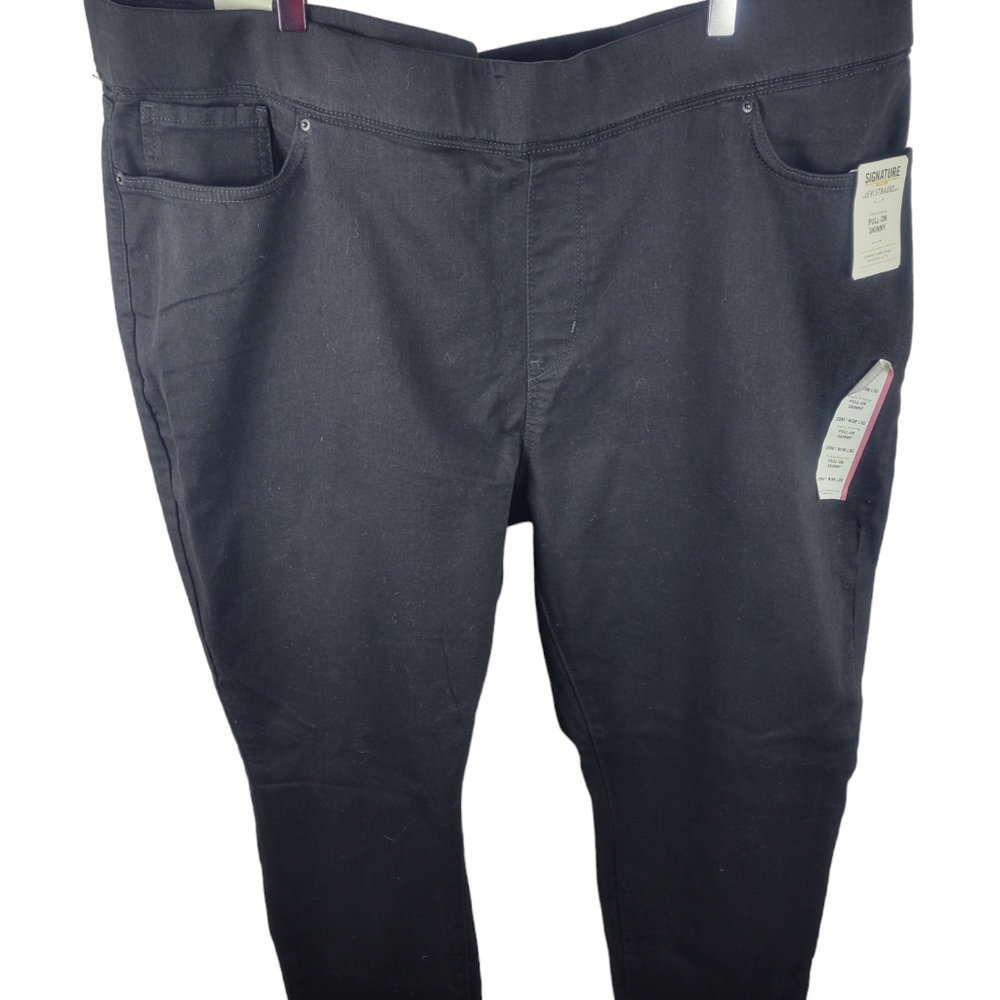 Levis Strauss plus size black denim pull on skinny 26M W38 L30 NWT